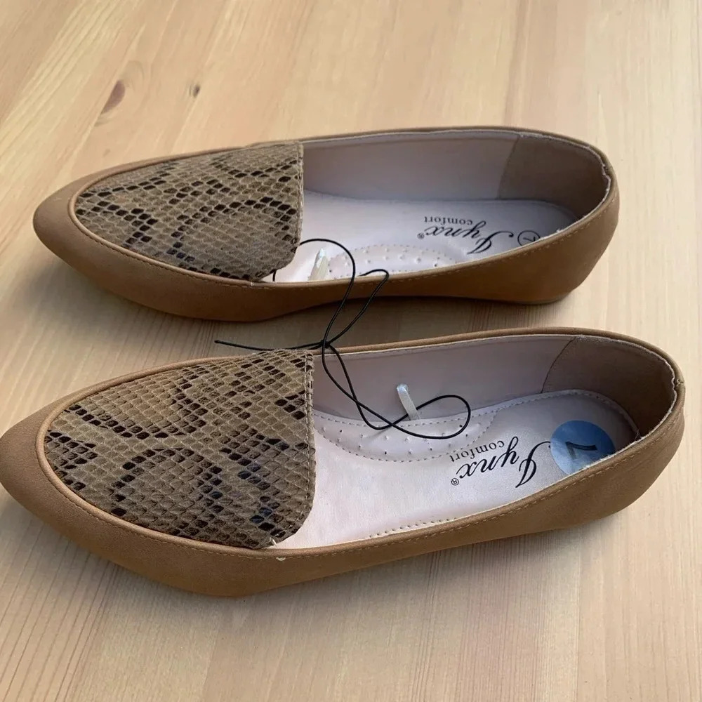 **NEW IYNX Snake Skin Flats